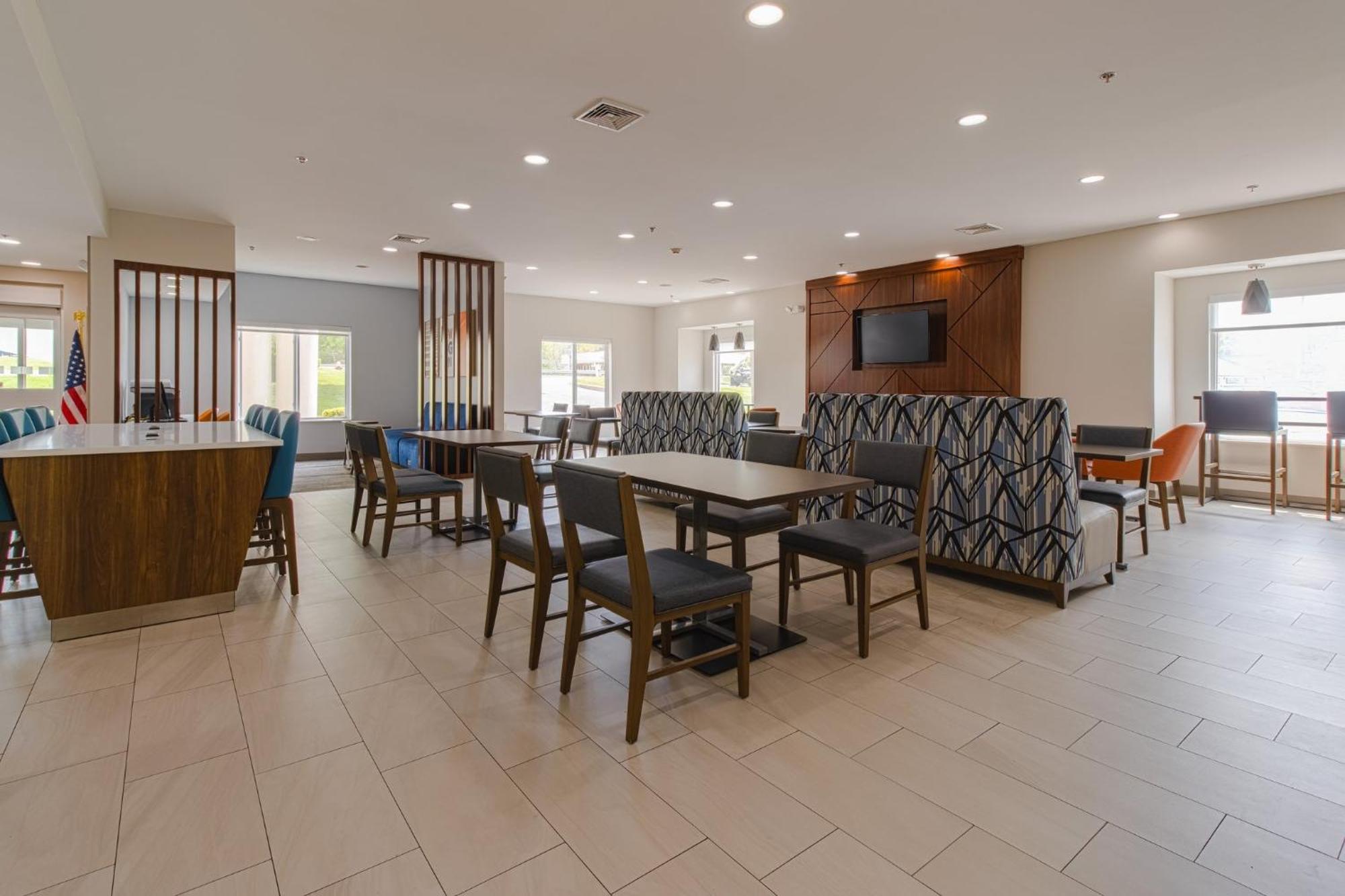 Holiday Inn Express Hartford-Newington By Ihg Exteriér fotografie