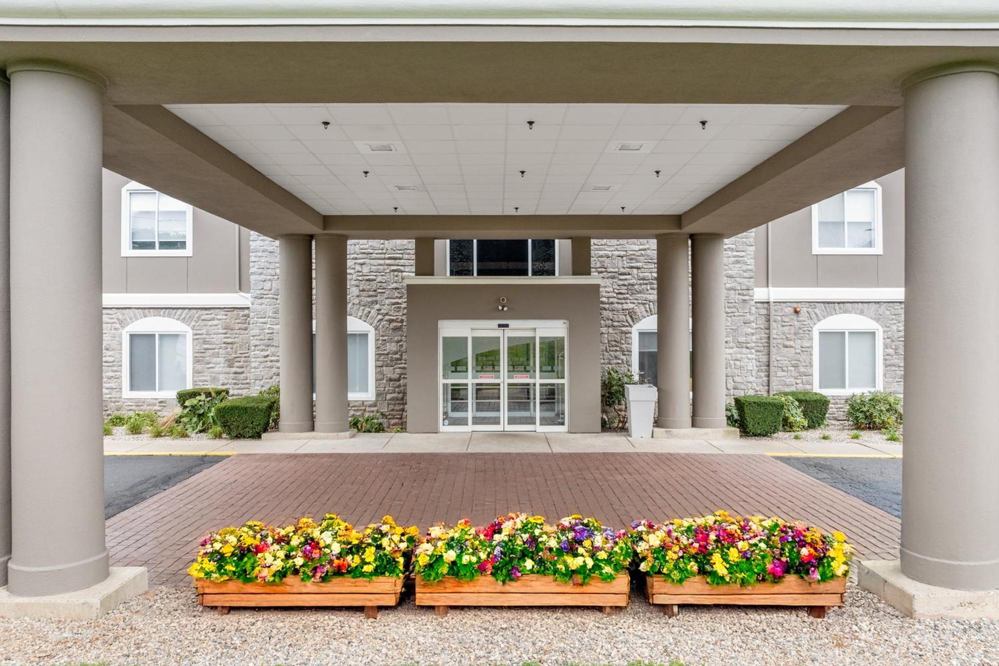Holiday Inn Express Hartford-Newington By Ihg Exteriér fotografie