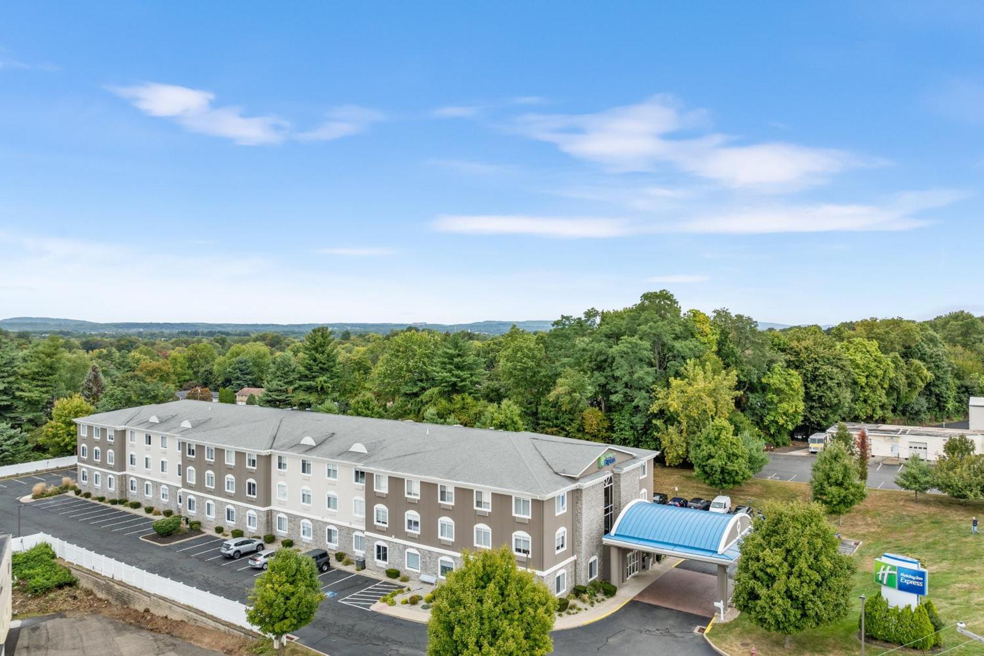 Holiday Inn Express Hartford-Newington By Ihg Exteriér fotografie