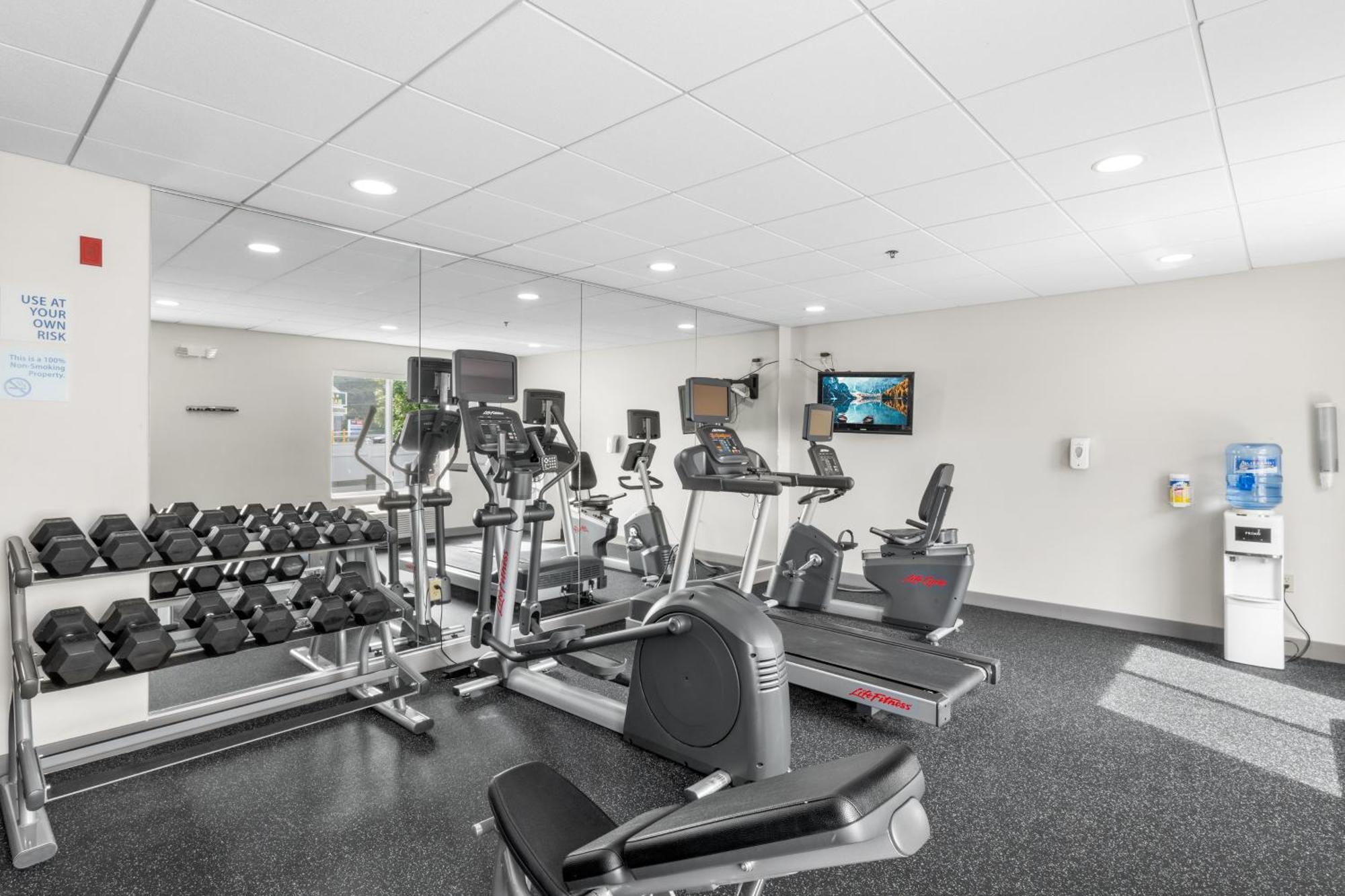Holiday Inn Express Hartford-Newington By Ihg Exteriér fotografie